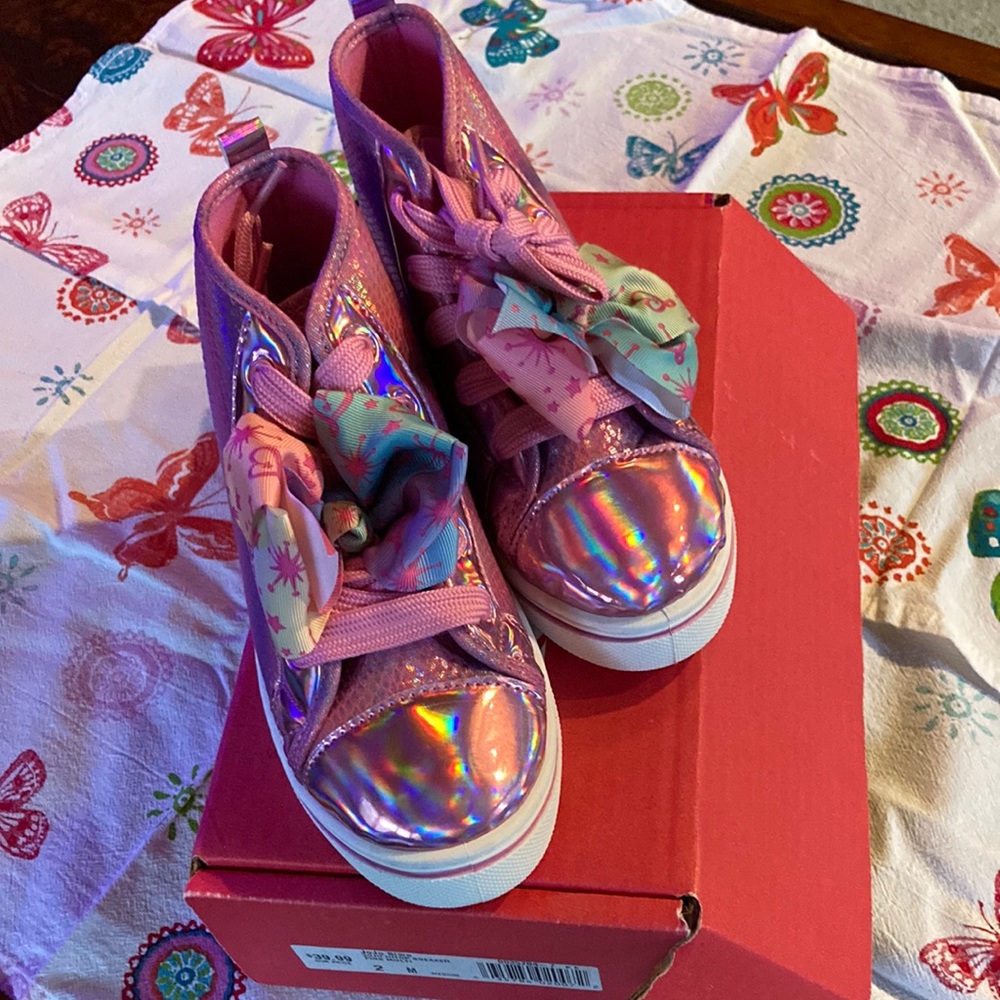 NWT - JoJo Siwa Hightop Sneakers (Size 2) - Picture 1 of 6